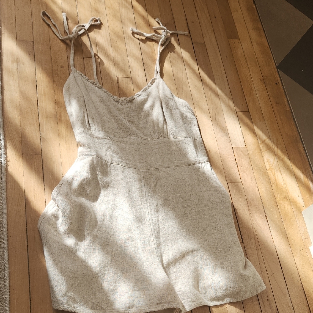 Abercrombie & Fitch Beige Linen Apparel